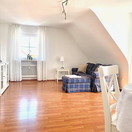 Super Zentral Begehrte Wohnlage Parkplatz Vor Haus Apartamento Nuremberga Exterior foto
