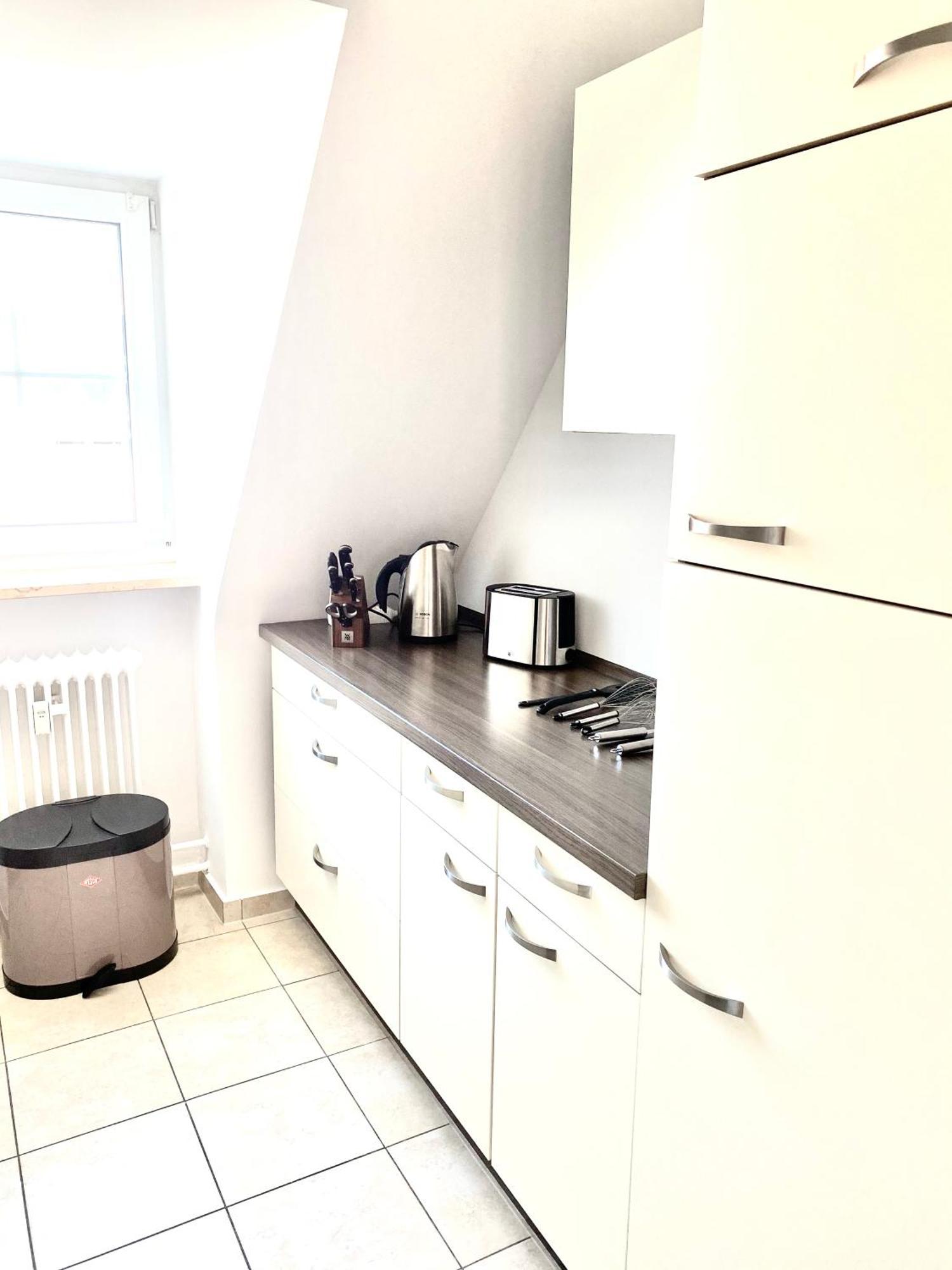 Super Zentral Begehrte Wohnlage Parkplatz Vor Haus Apartamento Nuremberga Exterior foto