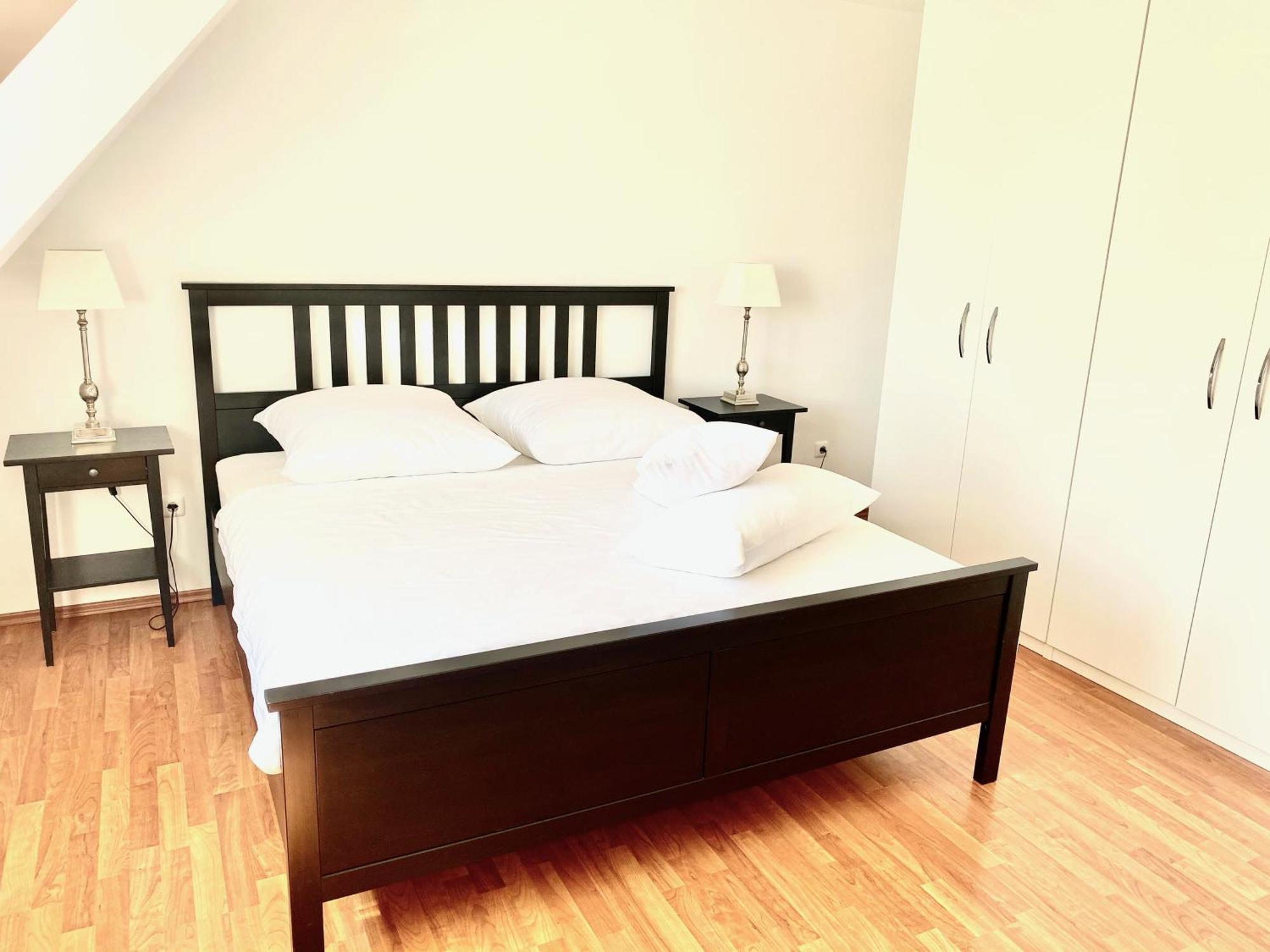 Super Zentral Begehrte Wohnlage Parkplatz Vor Haus Apartamento Nuremberga Exterior foto